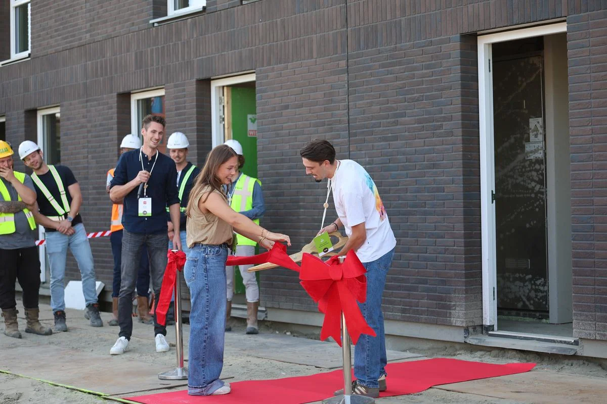 Bouw Stek van start: 1e woning geopend door toekomstige bewoners